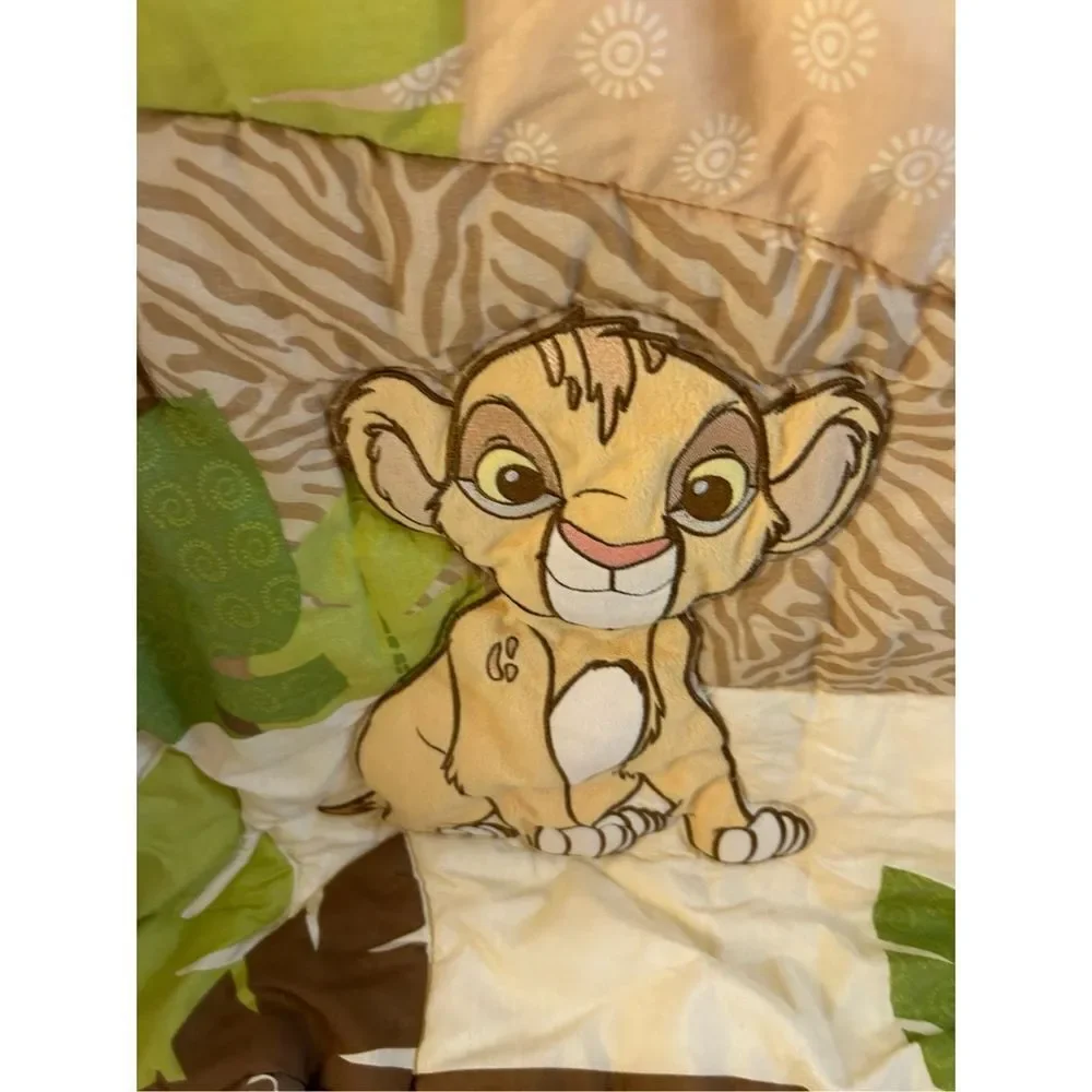 Disney Lion king crib comforter 30x39